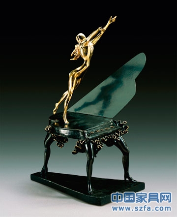 天才家具設(shè)計師經(jīng)典之作 走進(jìn)炫酷的超現(xiàn)實世界