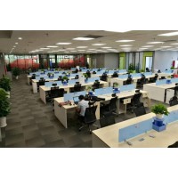 開(kāi)放辦公區(qū)域與管理層辦公室的辦公家具定制有哪些區(qū)別？